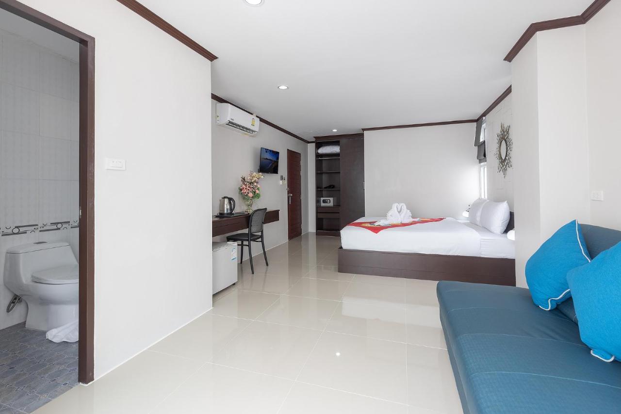 The Chic Patong Hotel Bagian luar foto